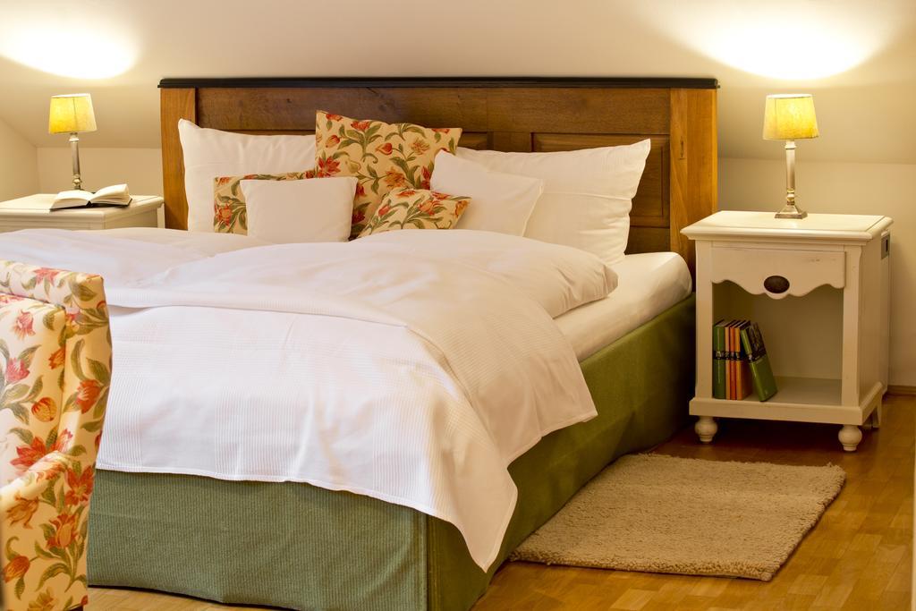 Romantik Hotel Landhaus Baerenmuehle Frankenau Ruang foto