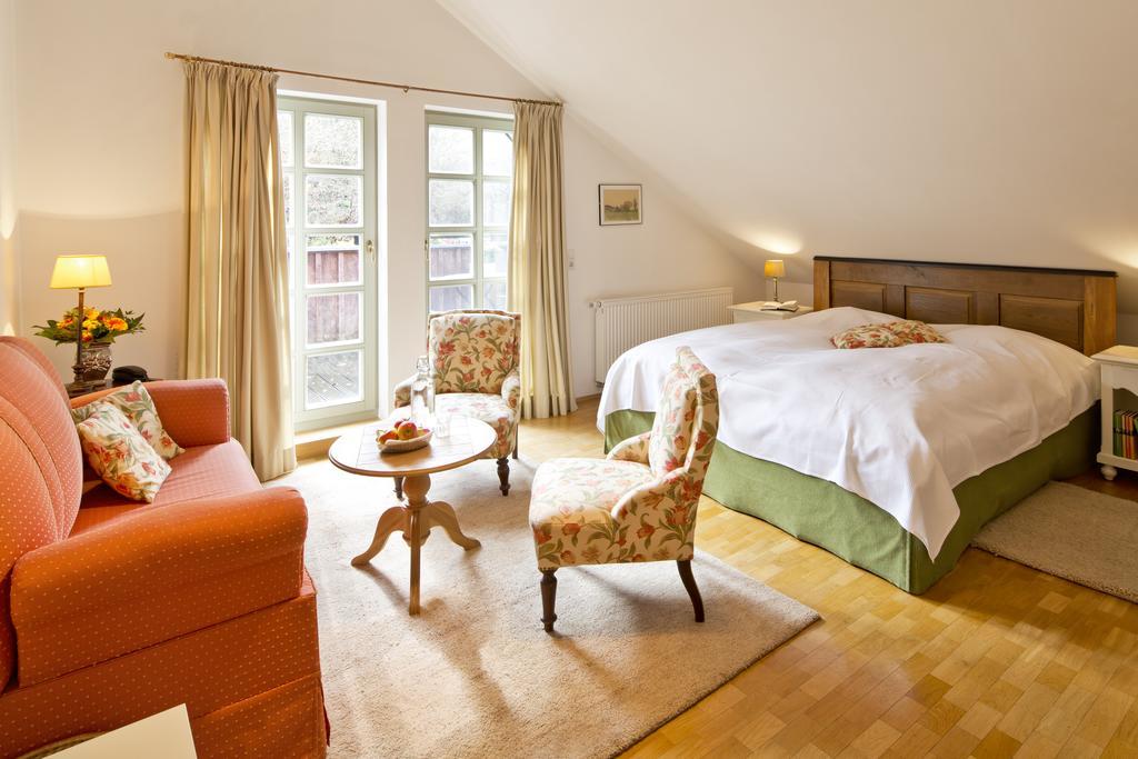 Romantik Hotel Landhaus Baerenmuehle Frankenau Bagian luar foto